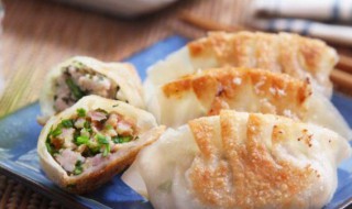 怎样煎饺子又脆又好吃（冰冻的饺子怎么做煎饺怎么做好吃）