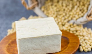 抑郁吃什么食物最好（抑郁病人的常见小动作）