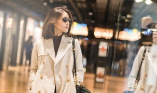 米色上衣配什么颜色裤子（咖色裤子配什么颜色上衣好看女）