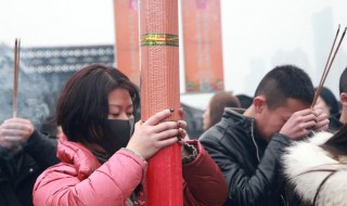 财神上香上3根还是5根 女人为什么不能拜财神