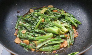酱香菜怎么煮(酱香菜怎么煮不变色)