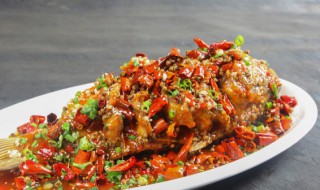 红烧鲤鱼怎么做才好吃（红烧鲤鱼怎么做才好吃又简单）