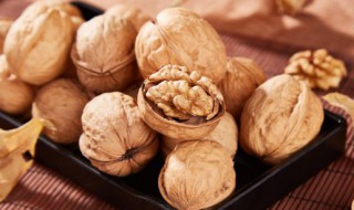 如何挑选文玩核桃最好（如何挑选文玩核桃最好的品种）