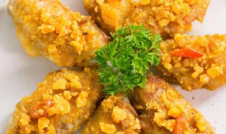 咸蛋黄香酥鸡翅的做法（咸蛋黄香酥鸡翅的做法大全）