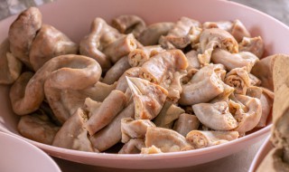 大肠怎么卤好吃（大肠怎么卤好吃家常做法）