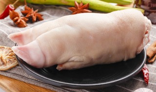 炖猪蹄怎么做好吃 炖猪蹄怎么做好吃又容易烂