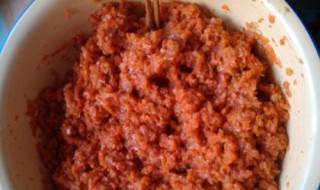 鸡肉做馅和什么搭配好（鸡肉馅与什么搭配最好）