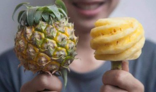 小孩子吃多了菠萝怎么办（小孩子吃多了菠萝怎么办呢）
