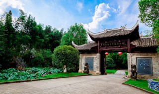 景德镇在哪里（景德镇在哪里在哪个省）