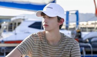 男性皮肤暗黄怎么调理 男的皮肤暗黄怎么调理