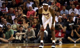 NBA篮球是什么材质的啊?? nba用的是哪种篮球