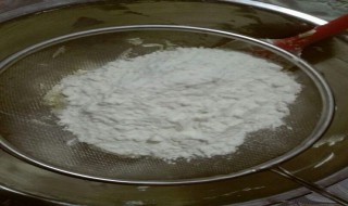 泡打粉在蛋糕中起到什么作用（泡打粉在做蛋糕起什么作用）