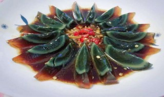 凉拌皮蛋（凉拌皮蛋的做法视频）