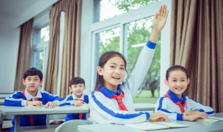 使至塞上古诗 使至塞上古诗带拼音版