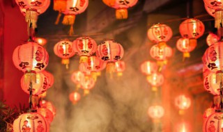 元宵节的古诗有哪些（元宵节的古诗有哪些2句）