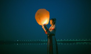 十个形容女性有气质的诗句 形容女性很有气质的诗句