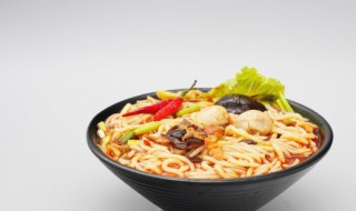 螺狮粉热量（螺蛳粉热量高吗减肥能吃吗）