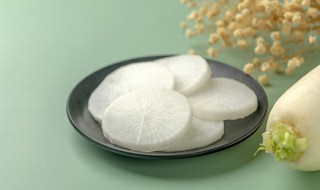 白萝卜不能跟什么一起吃（白萝卜不能跟什么一起吃手机版香哈网）