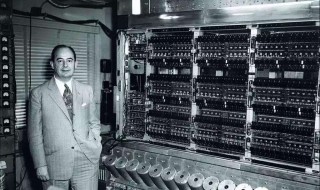 世界上第一台计算机叫什么 世界上第一台计算机主要元件是什么