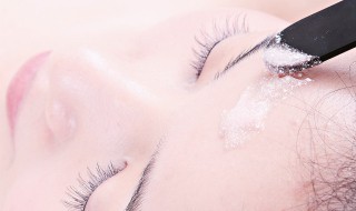 珍珠膏的正确用法 珍珠膏用多了会导致激素脸吗
