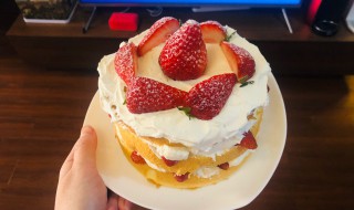 草莓印花蛋糕做法 草莓印花蛋糕做法教程