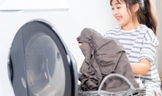 八四消毒液怎么洗衣服 消毒液洗衣服的正确使用方法