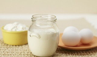 牛奶和奶粉有什么区别 牛奶和奶粉有什么区别哪个更好