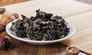 发木耳用热水还是凉水 发木耳用热水还是凉水好