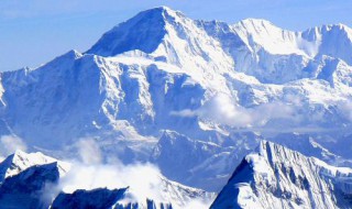 中国登山队首次登上珠穆朗玛峰有谁 中国登山队首次登上珠穆朗玛峰有谁参加