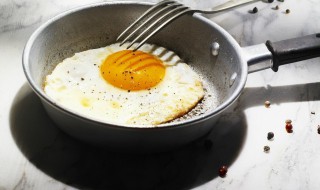 培根烤鸡蛋的做法（培根鸡蛋烤箱）