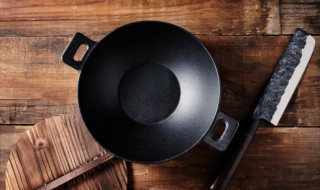 铸铁锅如何开锅 铸铁锅的正确开锅方法