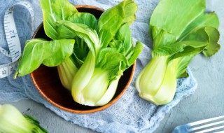 绿白菜怎么做好吃 花菜怎么做好吃又简单