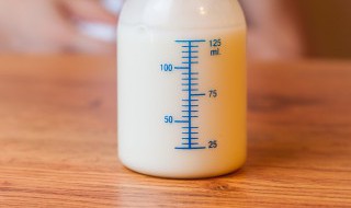 全脂调制乳和纯牛奶营养一样吗 臻浓牛奶和纯牛奶哪个更好