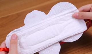 卫生巾的用法（卫生巾的用法图片）