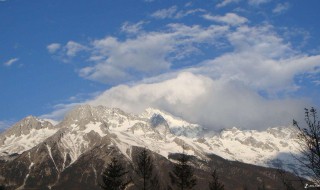 阿尔卑斯山的最高峰简介 阿尔卑斯山的最高峰简介是什么