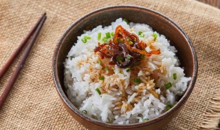 速拌饭做法步骤 速食拌饭怎么弄