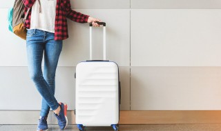 多大行李箱可以上飞机（双肩包和行李箱算2件行李吗）