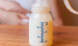 母乳存放冰箱能放多久 母乳存冰箱里可以放多久
