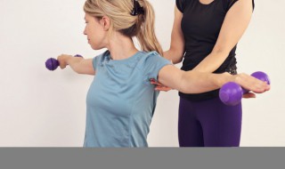 罗马尼亚硬拉和传统硬拉的区别（罗马尼亚硬拉与传统硬拉）