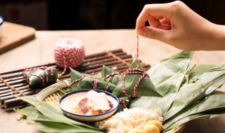 超市买回来的粽子是煮还是蒸（超市买回来的粽子是煮还是蒸熟得快）