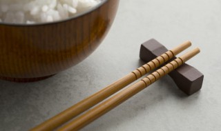 新筷子使用前怎么处理不发霉（新筷子使用前怎么处理不发霉呢）