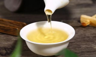 茶叶水变黄是什么原因（茶叶水变黄是什么原因导致的）