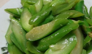 丝瓜炒辣椒的做法步骤（丝瓜炒辣椒怎么炒好吃）