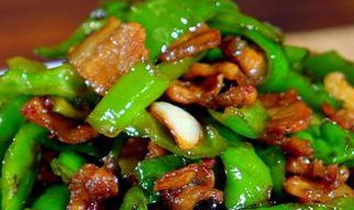 葱炒辣椒夹肉怎么做好吃（葱炒辣椒夹肉怎么做好吃视频）