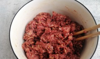 牛肉馅蒸15分钟能熟吗（蒸包子是开水蒸还是冷水蒸）