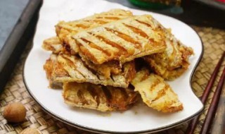 炸带鱼如何裹面粉（炸带鱼裹面粉吗）