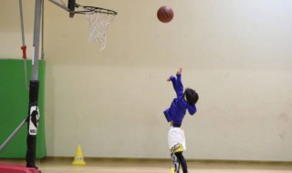 篮球跳高技巧 篮球跳高技巧视频教程