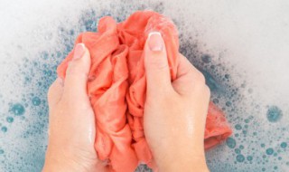 衣服上的染发剂用什么才可以洗掉 衣服上的染发剂怎么去除