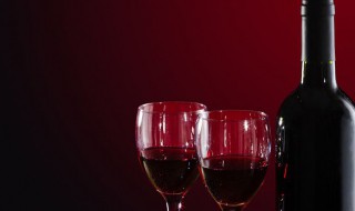 干红葡萄酒的功效与作用 干红葡萄酒的功效与作用及食用方法