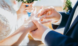 结婚戒指怎么戴才正确 女士婚戒戴左手还是右手